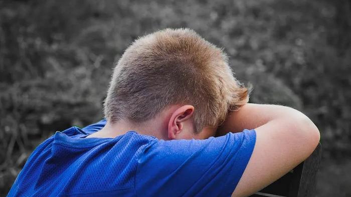 孩子情绪不稳定，家长应该如何应对？