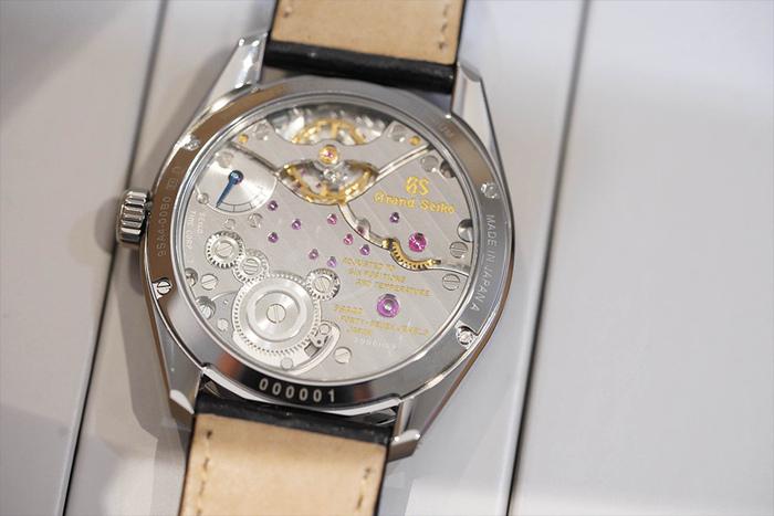 预算1万起,论颜值和性价比,今年这8块新表,普通人绝对可以闭眼入!