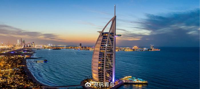 卓美亞帆船酒店卓美亞帆船酒店(burj al arab jumeirah)無疑是迪拜最