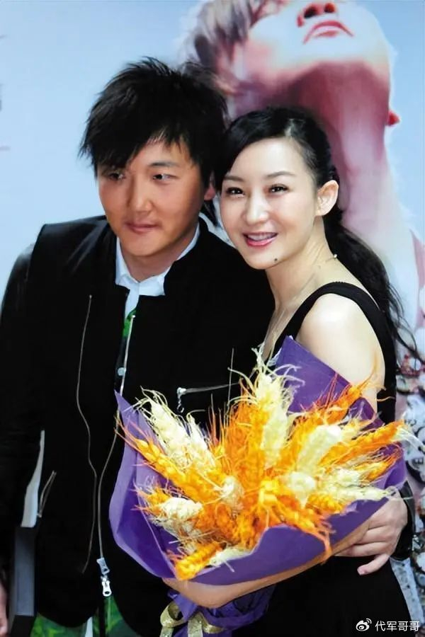 15年后,再看孙楠现任妻子潘蔚的现状,才明白买红妹的"精明"|买红妹