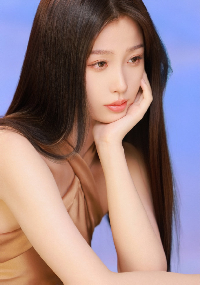 虞书欣黑长直鲨疯了鲨疯了!