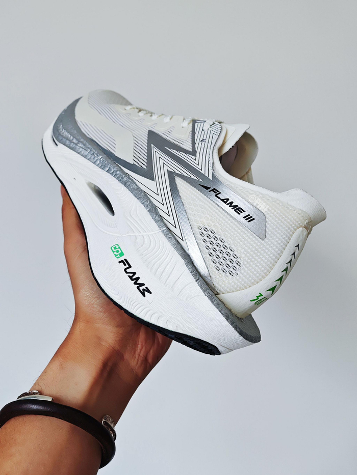 飞燃3m1ro全方位升级的新飞燃优秀的竞速训练跑鞋鞋