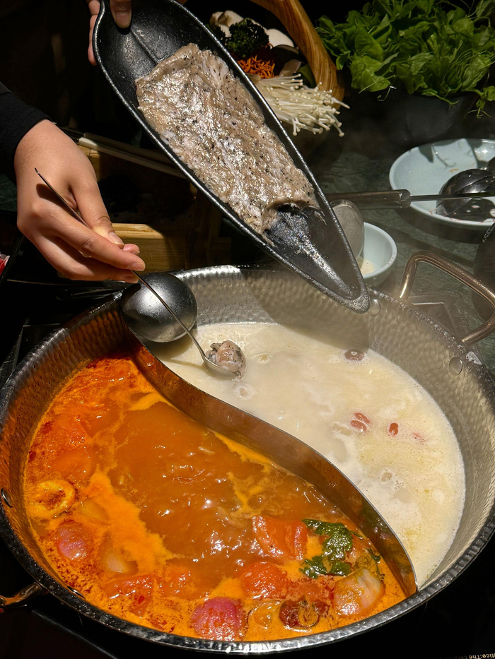 捞王出新品了黑松露芋头煲仔饭这个饭太好吃啦必须打call