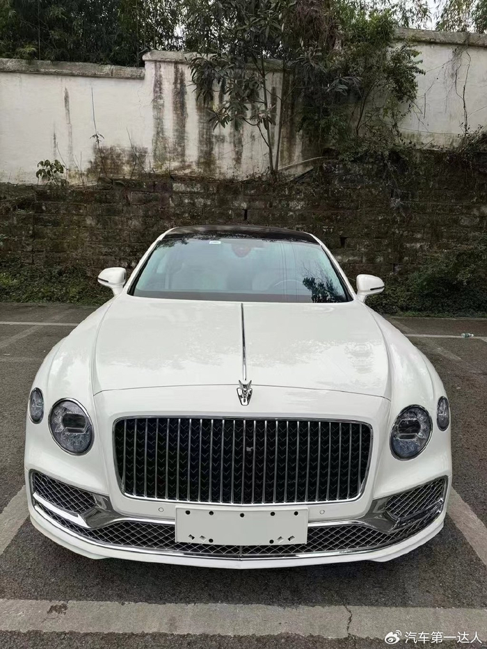 23年准新奇缺配色,宾利飞驰油电混合雅度版|宾利|雅度|飞驰_新浪新闻