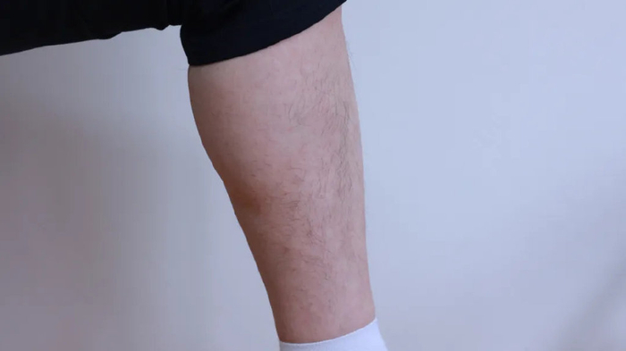 晨起爱抽烟的人,若手脚有这3种表现,提防是脑梗上身