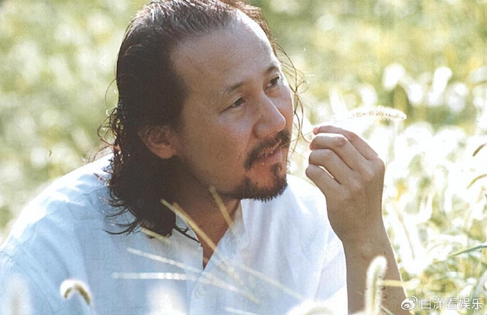 "嗜酒如命",64岁的腾格尔,终于为自己的行为付出了代价