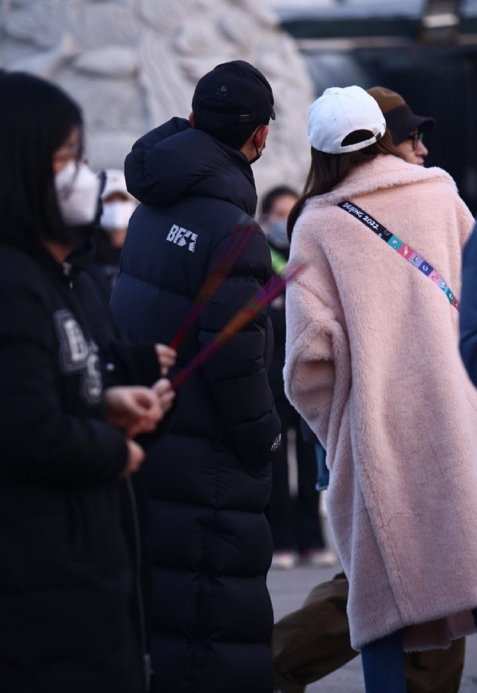 孙怡,张晚意新剧《我知道我爱你》今日开机路透……__财经头条