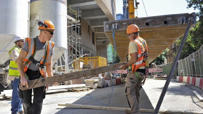 审批停止:数万名客工无法进入匈牙利|匈牙利|工人|外国_新浪新闻