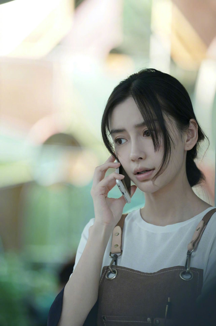 杨颖@angelababy 发文纪念《摩天大楼》三周年……__财经头条