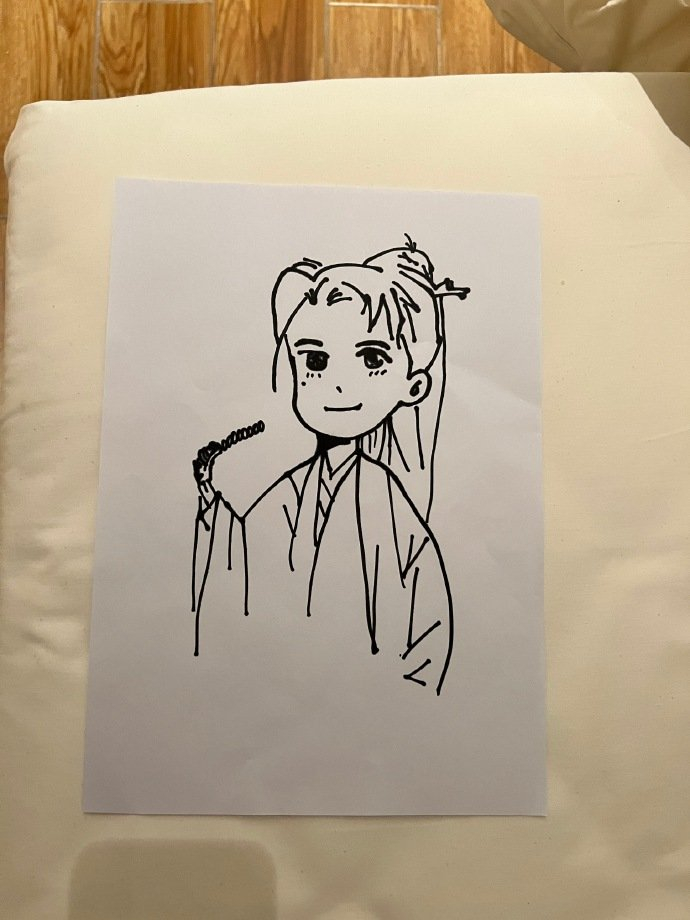 龚俊东方月初简笔画,咱就说俊子的画功,确实还是长得帅一点