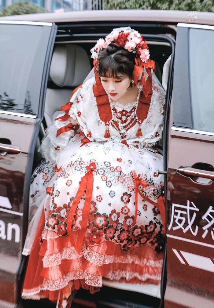 原来二次元也有自己的舞林大会啊,要不是李艺彤bdf2024 十周年主题曲