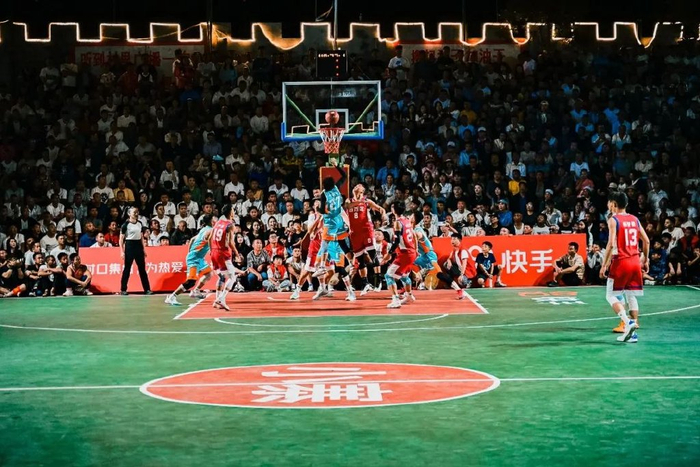 展望未来,革新的浪潮不断涌动,体育赛事传播的方式也滚滚向前,快手用