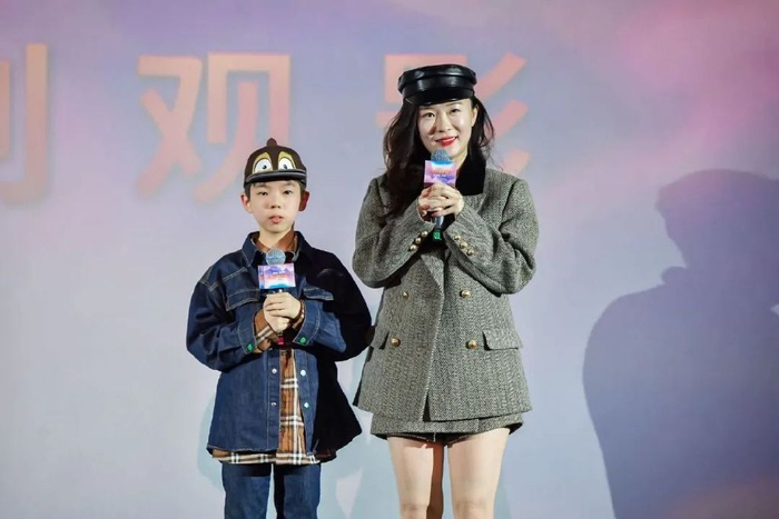 潘玮柏多人运动?霍思燕消费儿子?陈飞宇捂嘴失败?林志玲假恩爱?