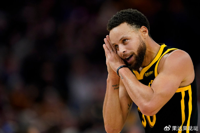 库里末节爆发率勇士进ot 招牌三分向绿衫军说「晚安」|库里|末节|绿衫