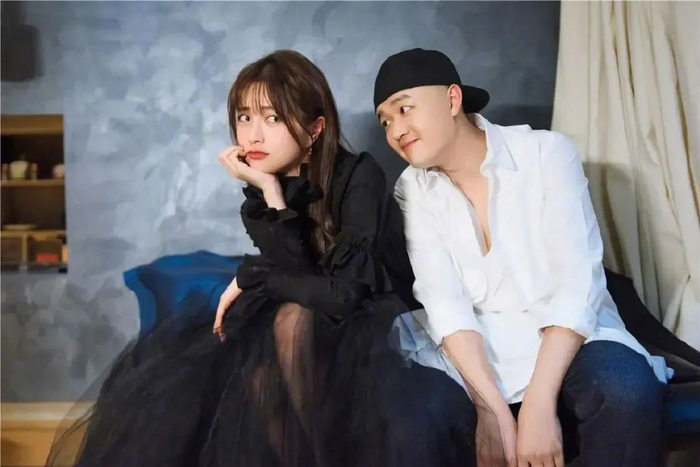 杨波摊上的"疯女人",我也认识|杨波|金丽娜|蓝洁瑛_新浪新闻