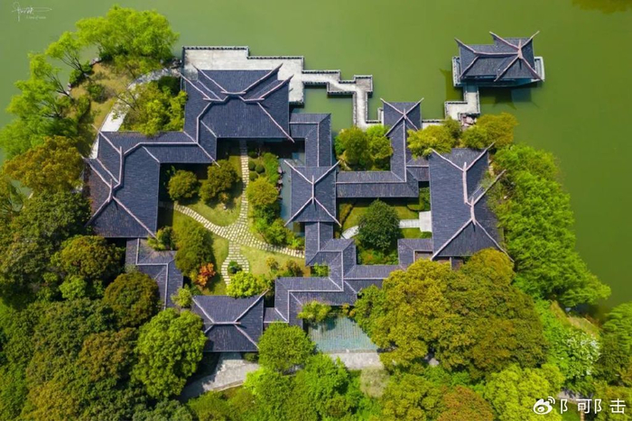 杭州富春江畔,有个网红公园主打三国文化,风光秀美还完全免费