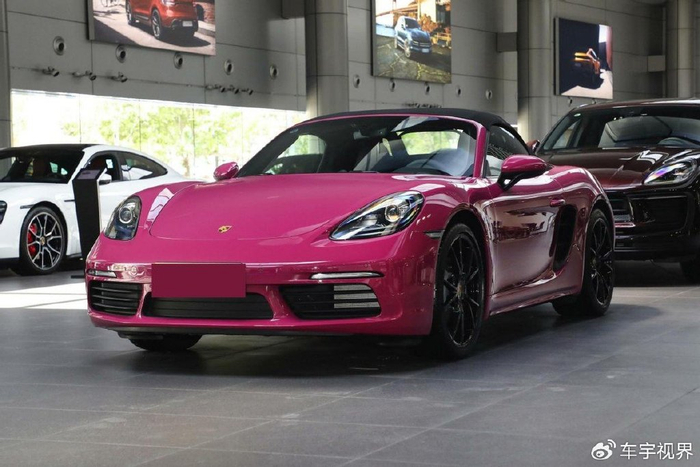 小姐姐或创一代小姐姐,入手人生第一台跑车时,都比较倾向于保时捷718