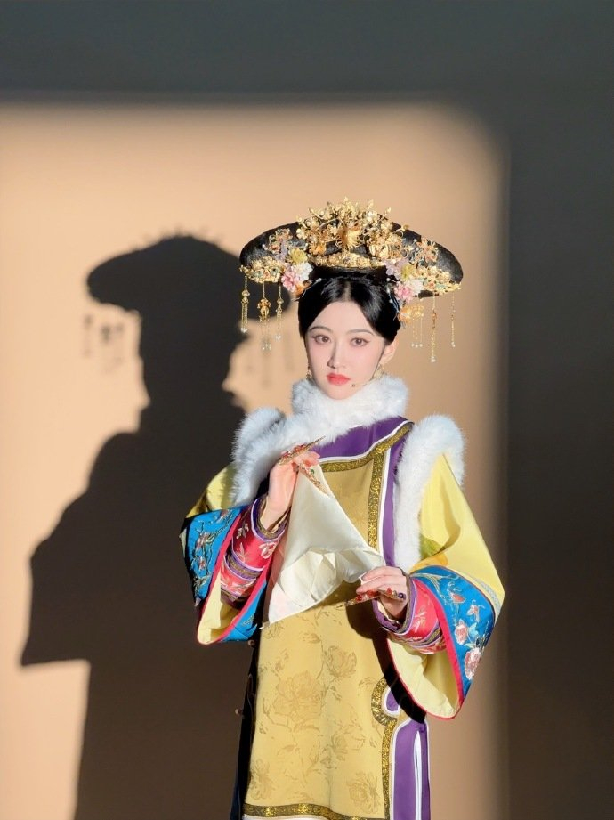 景甜清宫美人妆96 我嘞个豆~我说甜甜好像从画上走出来的一样好美