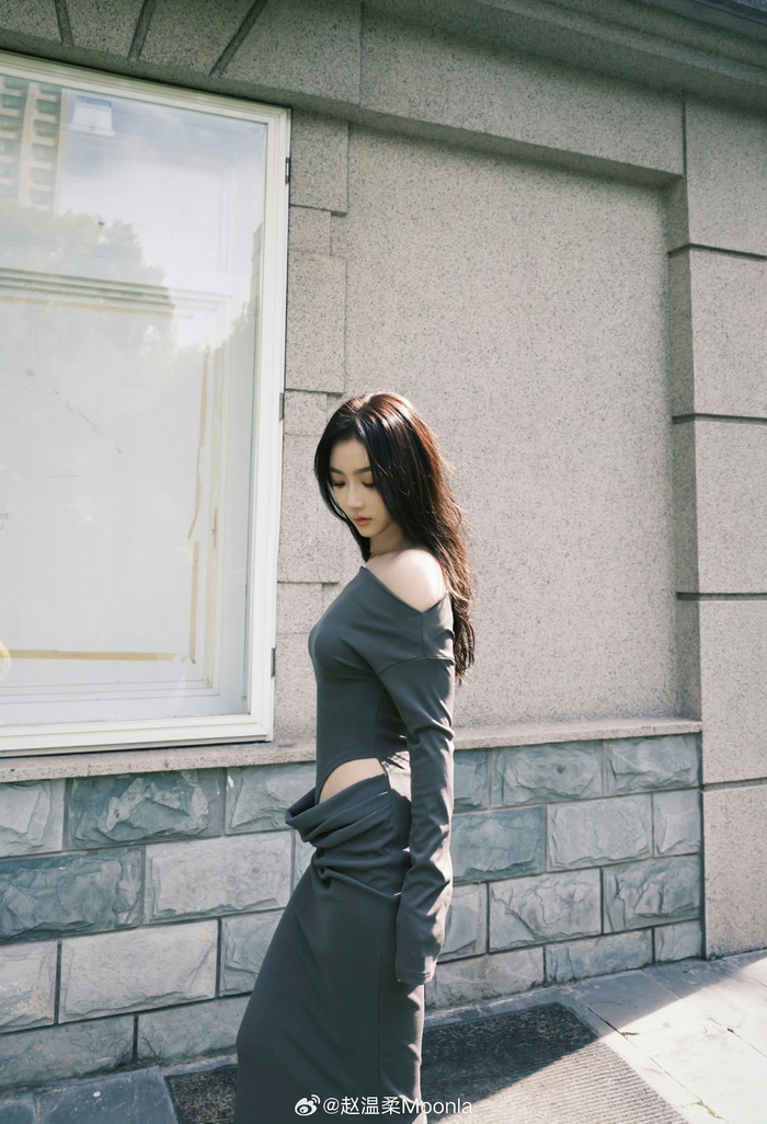 喜欢你我也是 新来的女四赵梦洁是任豪谈了四年公开即分手的前女友