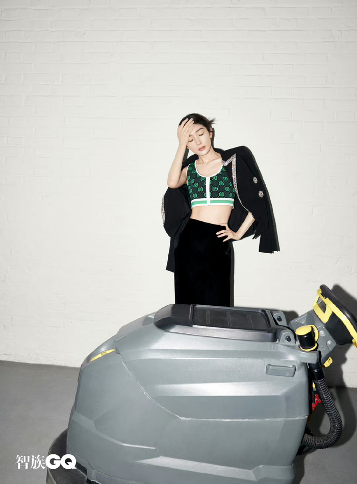 杨幂登《智族gq》灵感派对时尚大片