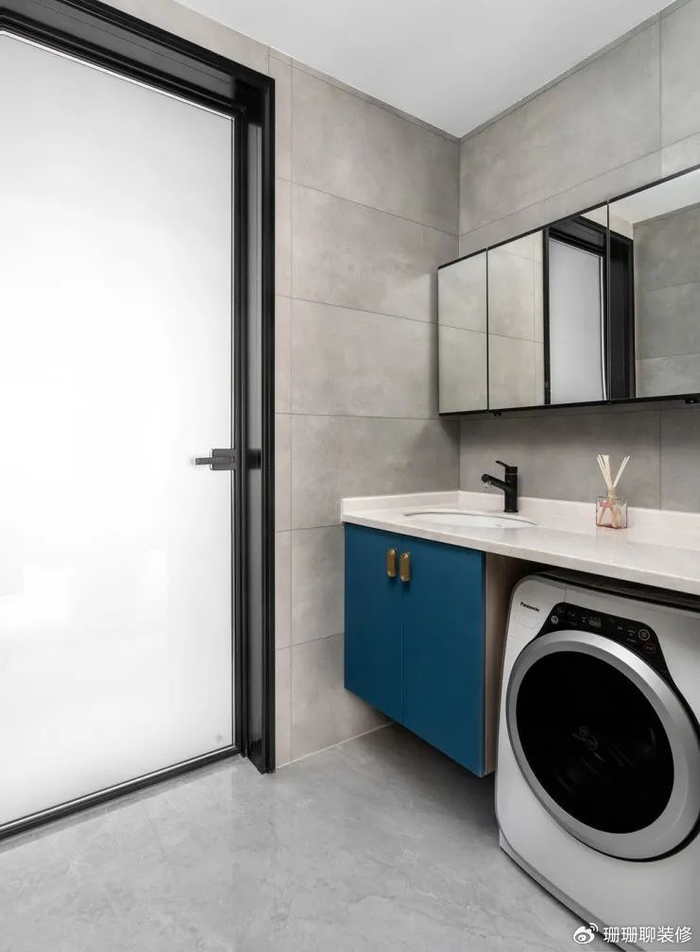 卫生间三式分离学他家:双洗漱台外移,组合立柜成l型多功能干区|洗漱台