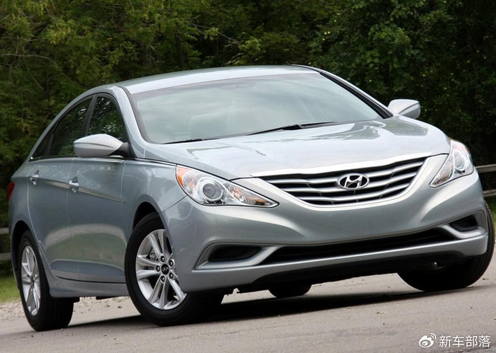 北京现代旗舰双车首发亮相未来设计美学空降广州车展