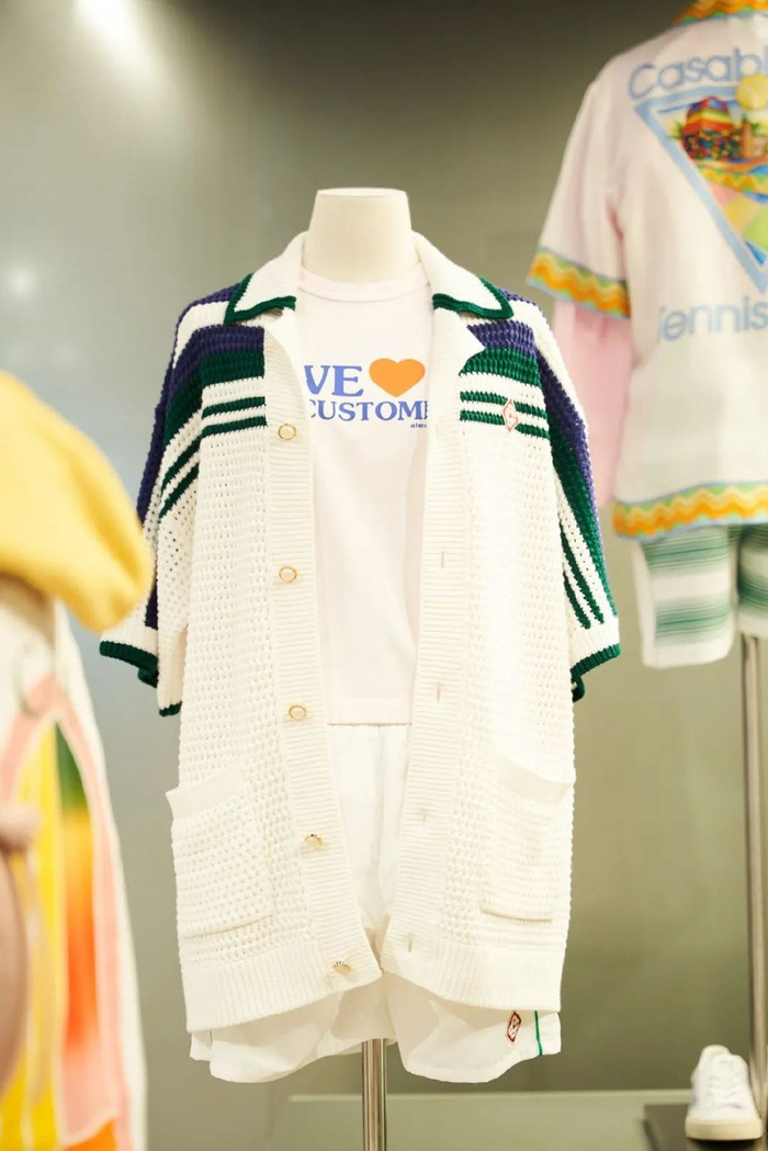 款5-6折记得在《sex and the city》里,主角carrie就痴迷于giuseppe