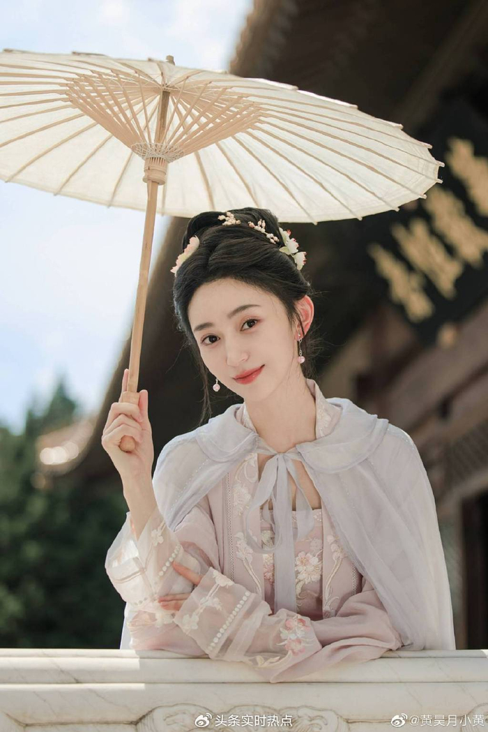 95花遗珠黄昊月:气质出众演技能打,崭露头角引期待