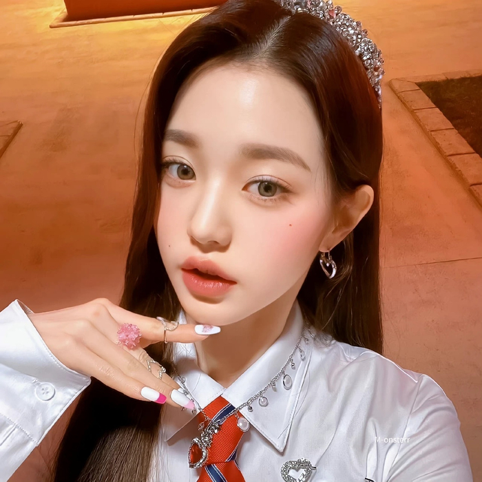 小圆张元英__财经头条