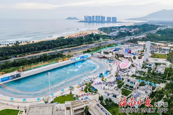 从等浪到造浪,万宁日月湾如何乘风破“浪”?|万宁市|海南省|冲浪|海南|造浪池_新浪新闻