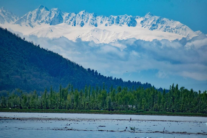 达尔湖是印北克什米尔地区最壮观最受欢迎的自然景观之一