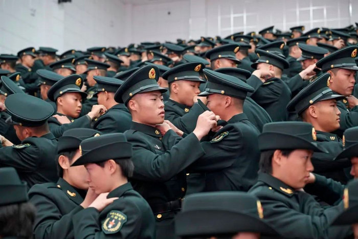 他们正式成为一名火箭军战士!|火箭|战士|新兵_新浪新闻