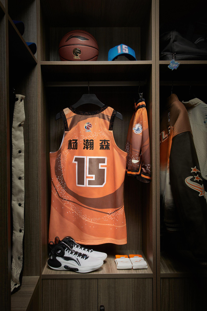 今年cba全明星的球衣设计和更衣室