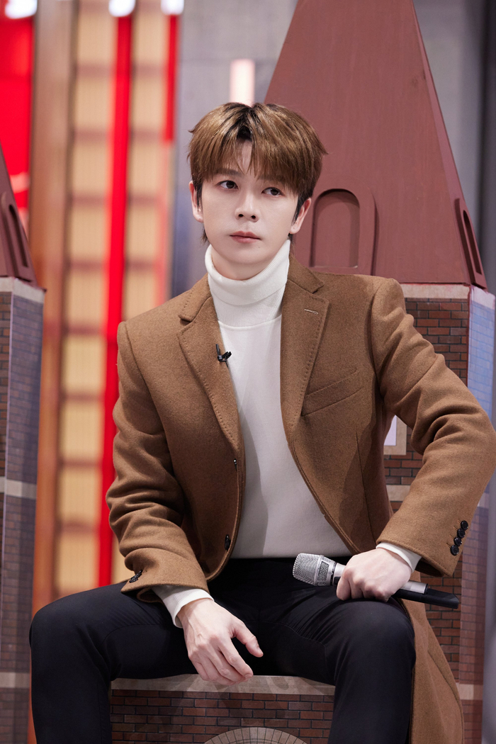 王栎鑫的这身穿搭好好看,简直就是早春男友力穿搭模版