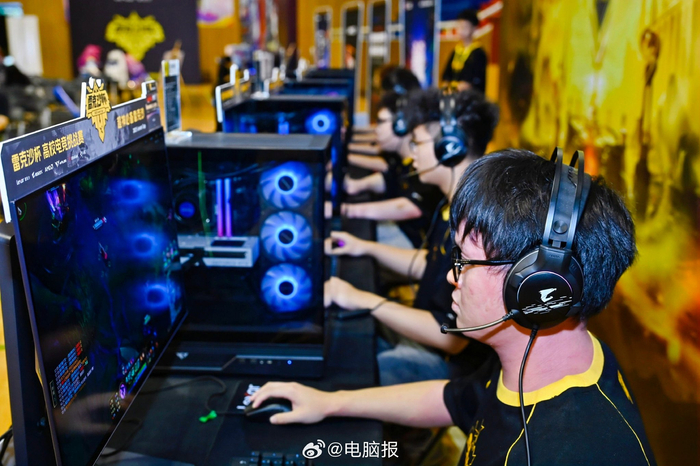 玩电竞,就需要一套趁手的装备呀!__财经头条__新浪财经