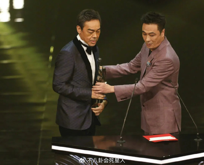 香港大牌艺人为何纷纷缺席金像奖,背后是港圈没落的无