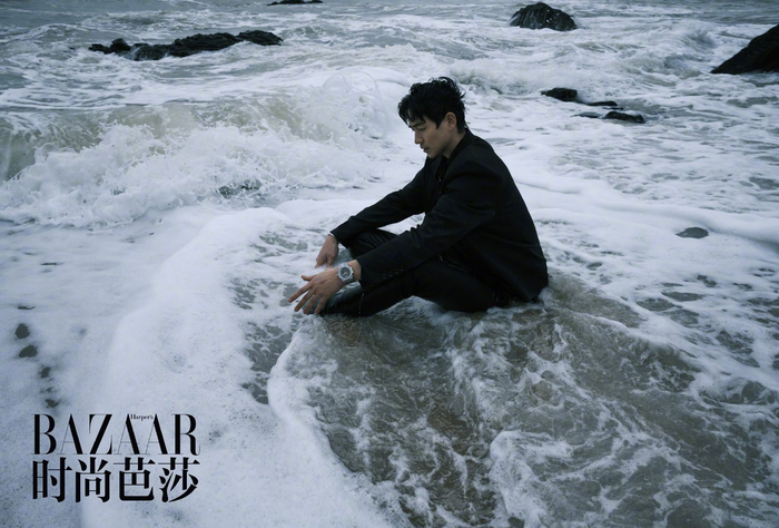 朱一龙 x《时尚芭莎》2022年4月刊封面:如果楞要我说