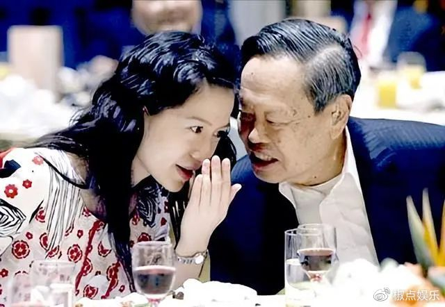 101岁杨振宁最新露面!曝已分配好18亿遗产,支持翁帆以后改嫁