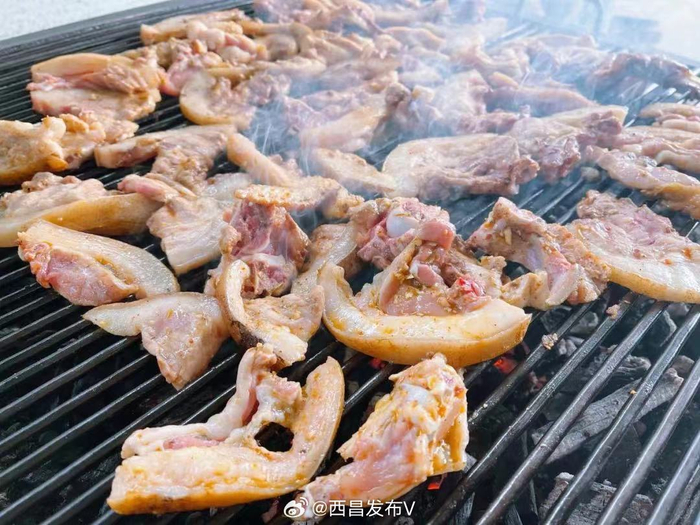 舌尖侠客们,烧烤集结令,让我们撑起西昌的烧烤江湖!