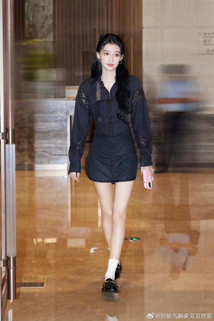 孙怡,腿是真的好看__财经头条