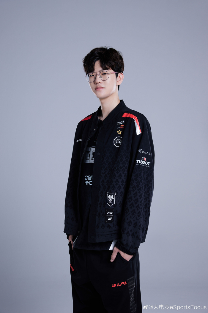 edglpl夏季赛官方定妆照|夏季赛|edg_新浪新闻