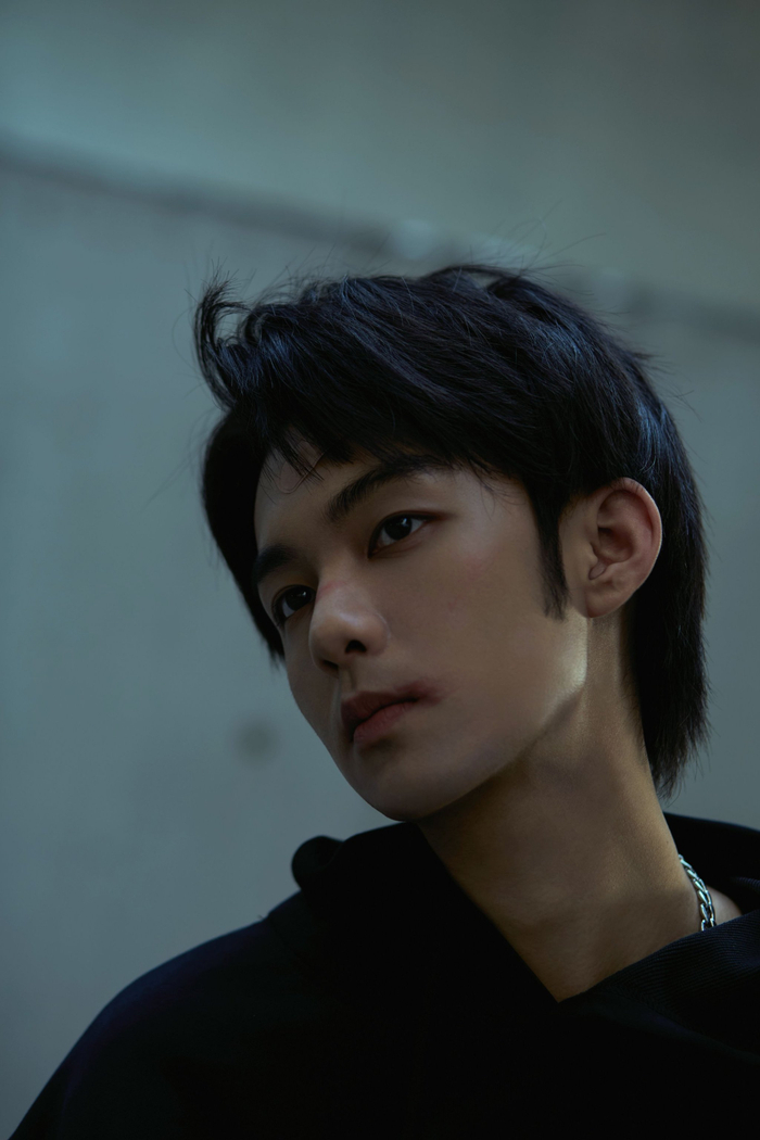 啊宝藏男孩演员黄毅这组图帅惨了鲨疯了