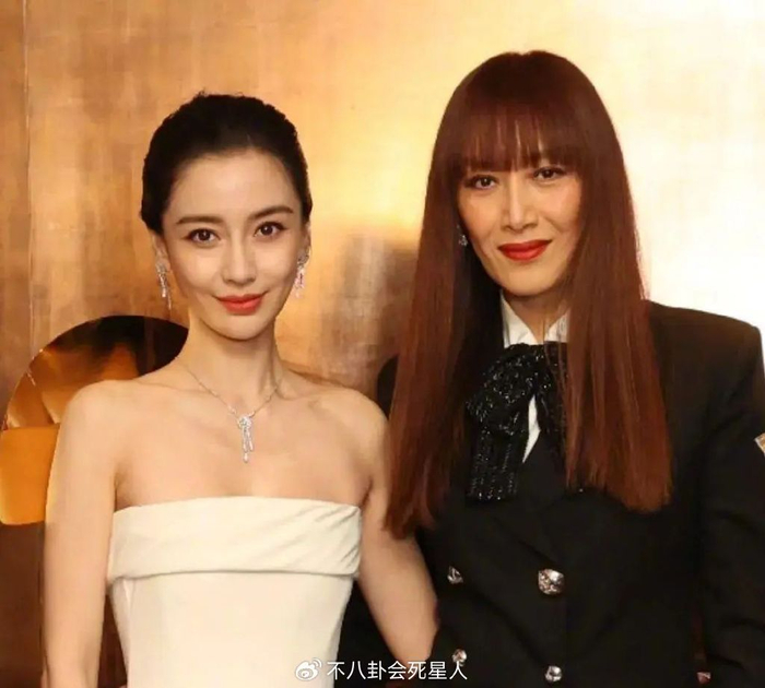 昔日好闺蜜杨幂,倪妮都沉默了,可见杨颖如今在圈内的处境