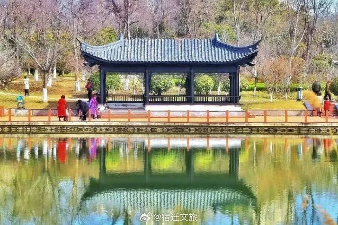 印象黄河景区亭台楼阁桥梁横卧,夏日徜徉古黄河畔__财经头条