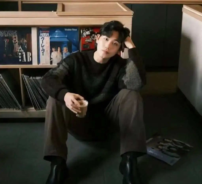 新榜洞察|短剧|抖音|哎呀!皇后娘娘来打工_新浪新闻