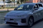 小鹏G5曝光，定位类似P7加高后的SUV版，斗得过Model Y