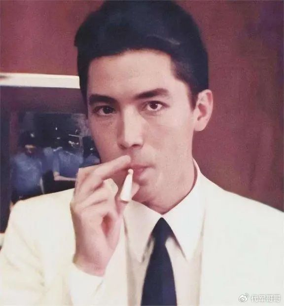 他曾迷倒林青霞,可一生挚爱早已嫁人生育,71岁的他依旧单身一人|尊龙