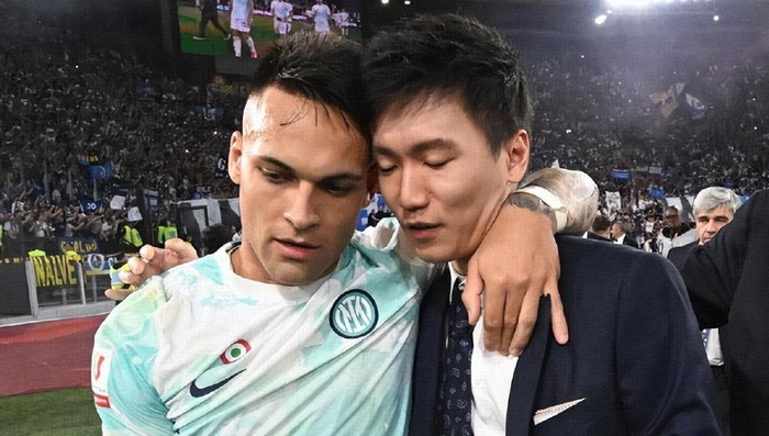 张康阳更新ins:来过征服过!意媒称赞:体面离开,没打官司