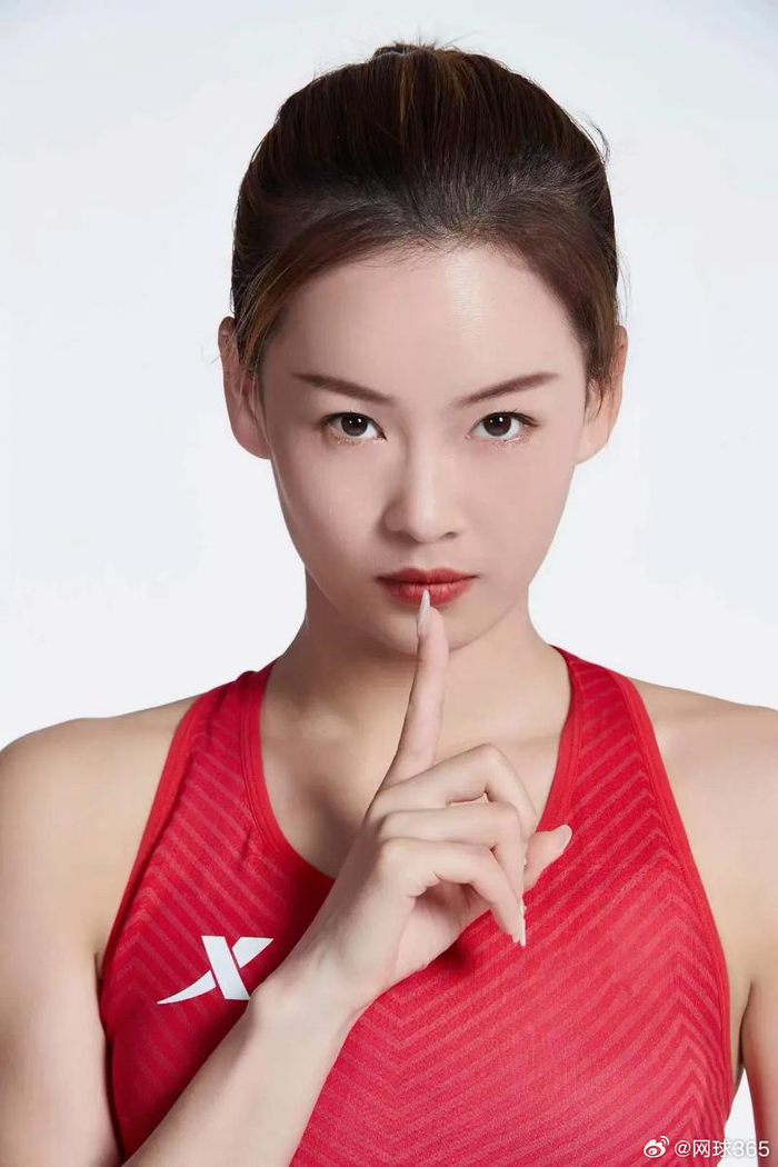杨家玉在巴黎奥运会女子20公里竞走决赛中获得冠军,中国代表团第11金