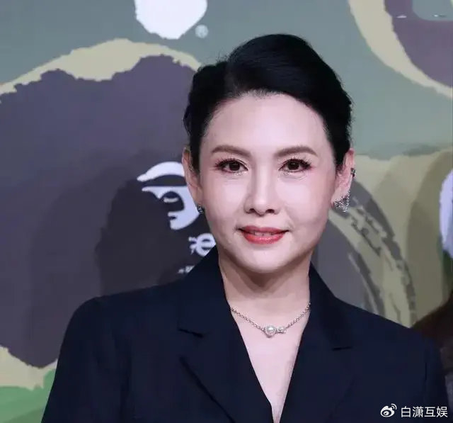 邱淑贞 饰 红豆